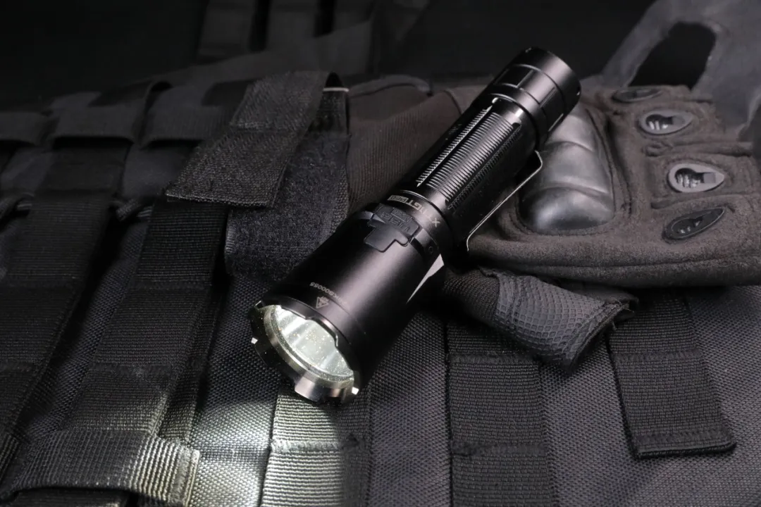 Popular Science | The Past and Present of Professional Flashlights and What is Low-Light?